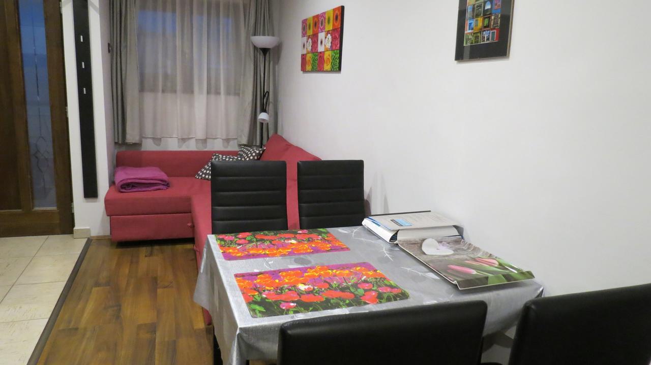 Titi Classic & Trendy Apartman Buk Ngoại thất bức ảnh